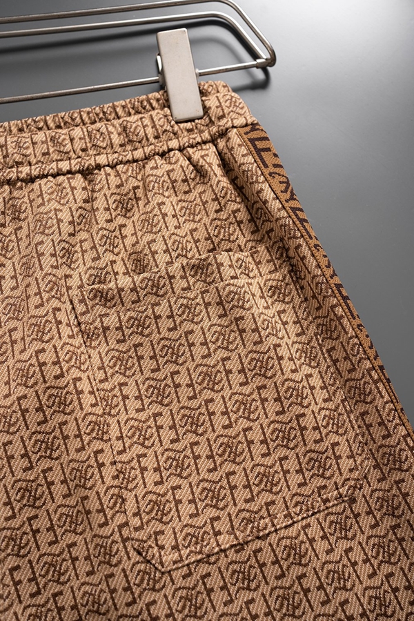 ブランドハーフパンツ着用イメージ